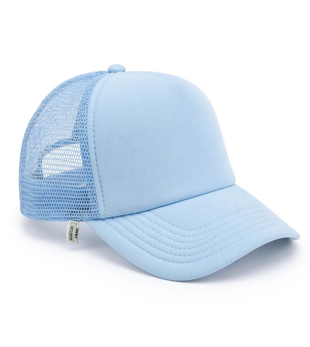 GORRA TRUCKER CELESTE