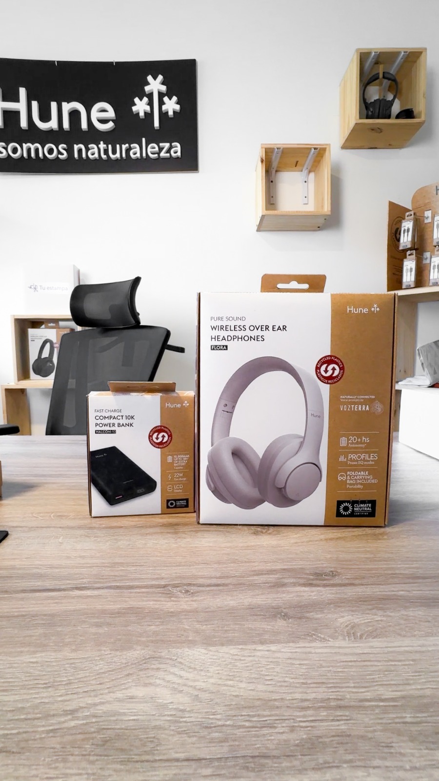 KIT NOMADE HUNE: Auricular Bluetooth FLORA + Powerbank Led HALCON10