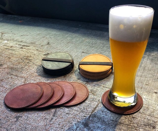 Posa Vasos de Cuero – Pack x 6 Unidades